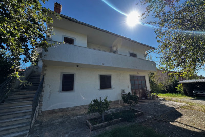 Haus in Lovreć